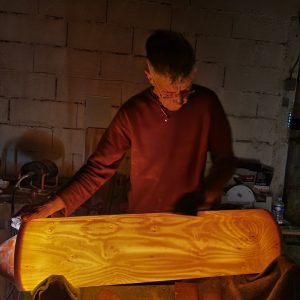 artiste a latelier sculpture 1280x1280